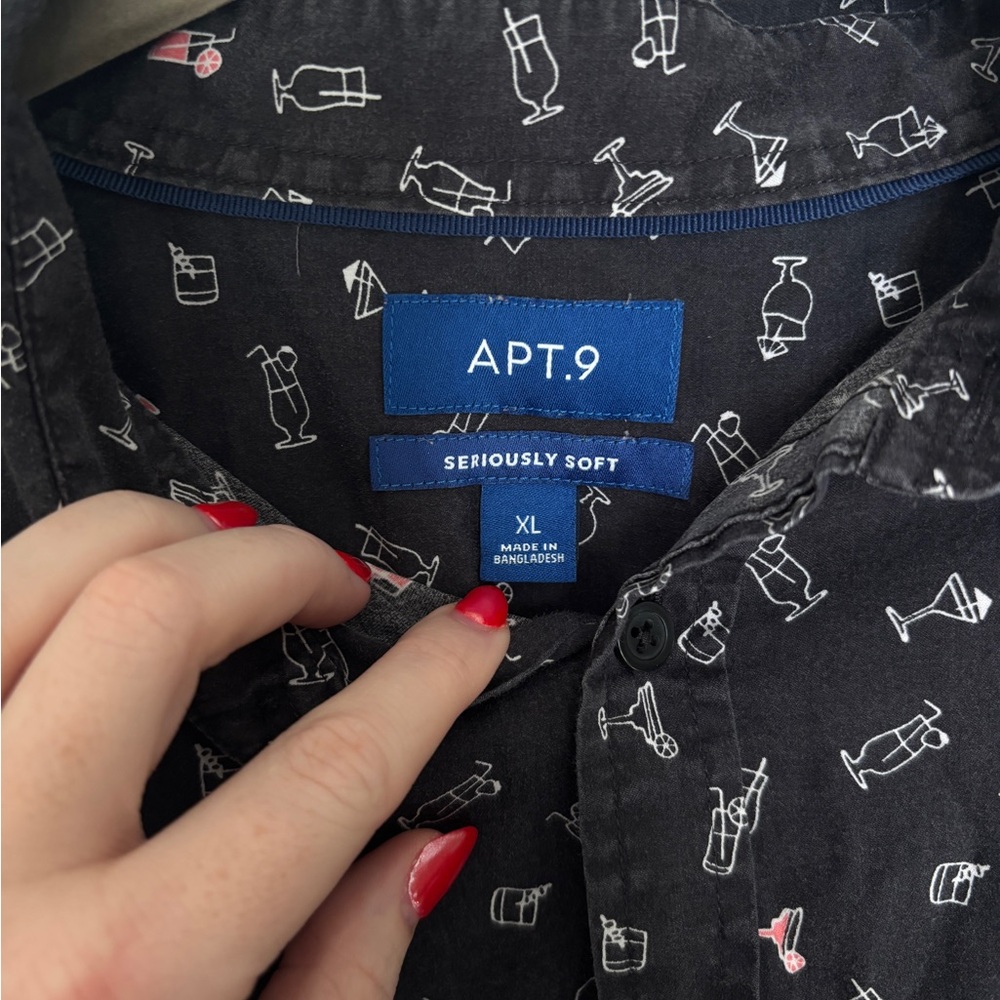 Men’s button up - Picture 4 of 4